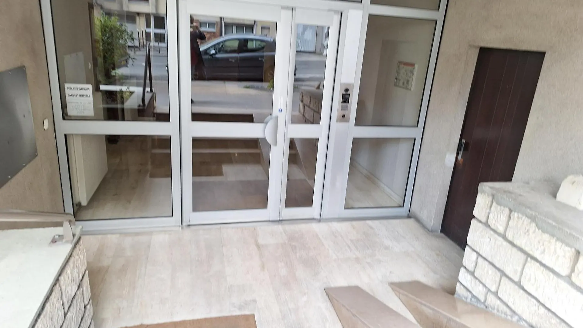 Chic Parisian Studio Retreat Bright Spacious And Secure Parking France